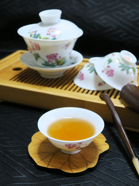 中国茶杯「玖瑰（メイグイ）と蝶々」【ご予約受付中】 3