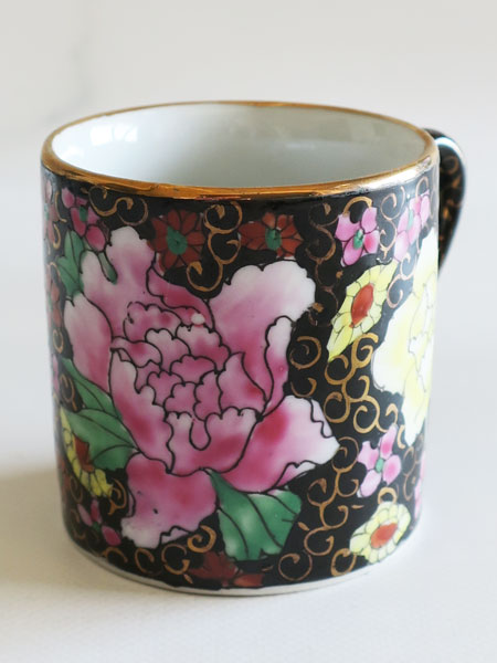 ��5/6�܂ō��`�ŏo���������킽���Q���A�ʂ̃f�~�^�X�J�b�v���\�[�T�[�uBlackflower�v 5